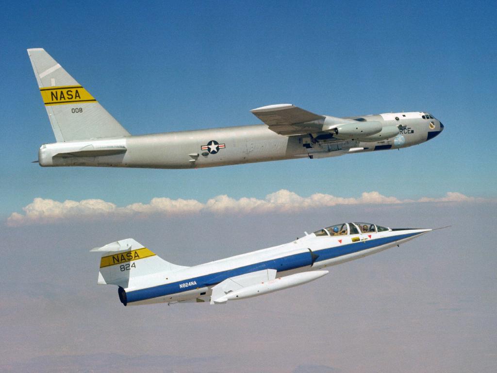F-104 Starfighter and B-52D
